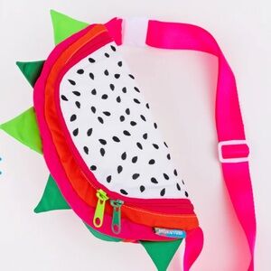 mokuyobi dragonfruit sling